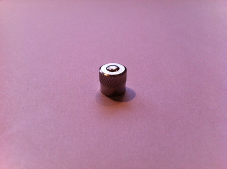 Valve cap shock/fork metal